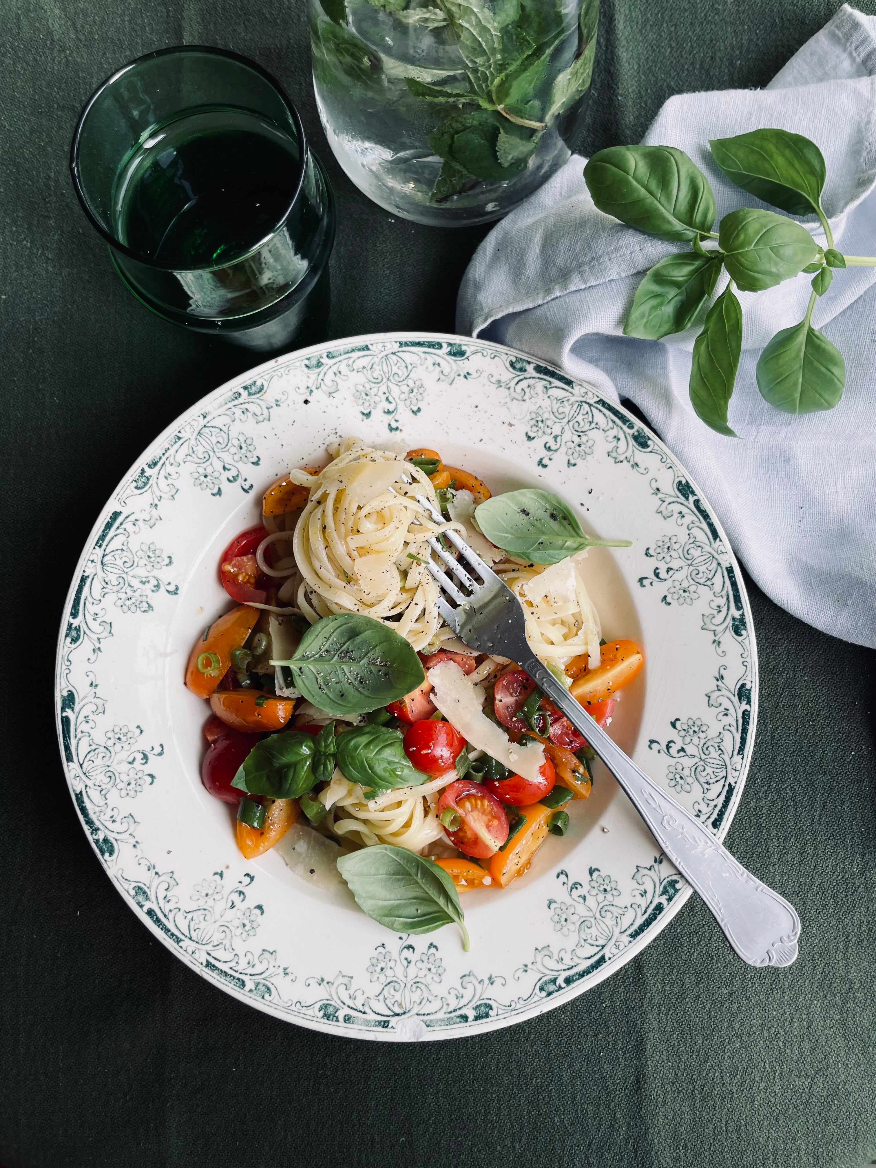 Trenette with Fresh Tomatoes and Spring Onion &ndash; Made by Mama US